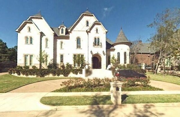 Custom Home 2204 Patterson Way