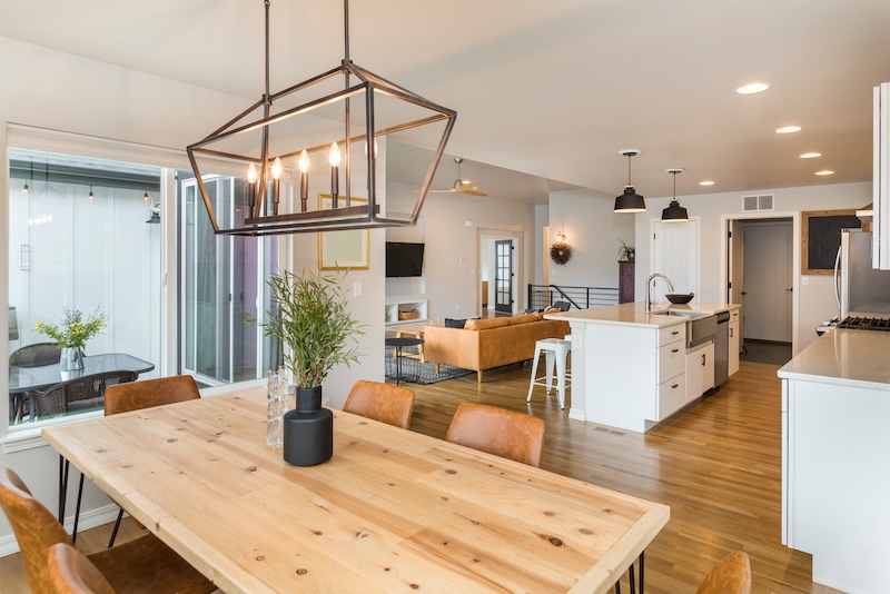Transform Your Luxury Home with Statement Chandeliers and Ambient Lighting Design Transform Your Luxury Home with Statement Chandeliers and Ambient Lighting Design